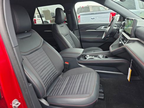 New 2026 Ford Explorer ST-Line w/ ST-Line Street Pack image 32