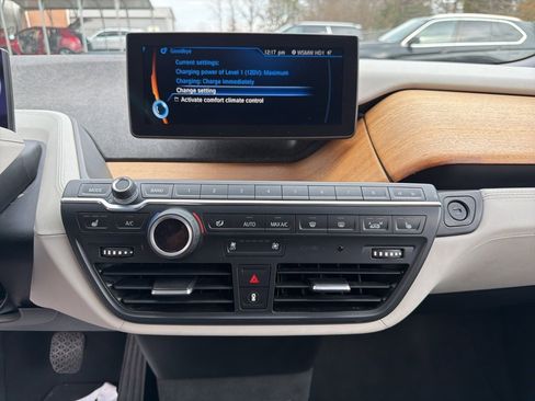 Used 2017 BMW i3 w/ Range Extender image 26