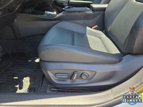 Used 2024 Toyota Prius Prime FWD image 23