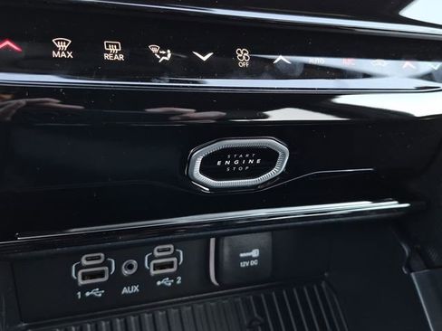 New 2026 Jeep Grand Cherokee Altitude AWD/4WD image 21