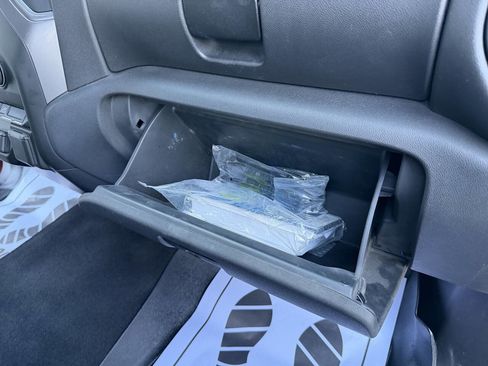 Used 2020 Chevrolet Silverado 1500 Custom w/ Custom Convenience Package image 22