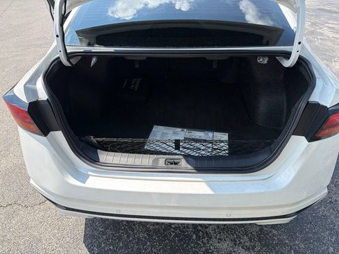 Used 2024 Nissan Altima 2.5 SL AWD/4WD image 7