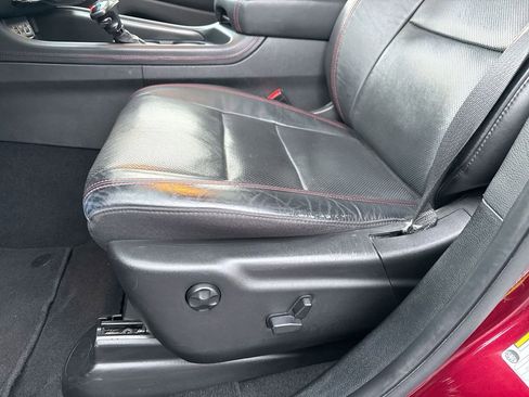 Used 2023 Dodge Durango GT image 11