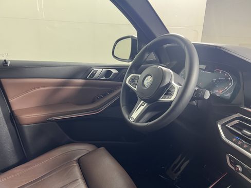 Used 2020 BMW X5 M50i w/ Executive Package AWD/4WD image 10
