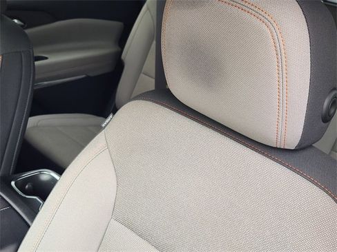 Used 2025 Chevrolet Traverse LT w/ Driver Confidence Package FWD image 20