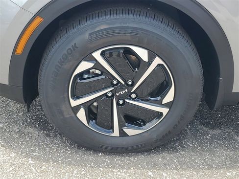 New 2025 Kia Sportage LX image 29