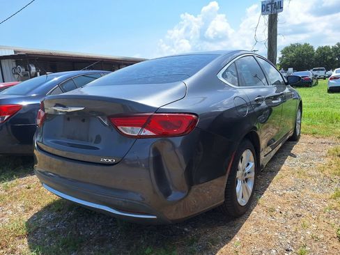 Used 2015 Chrysler 200 Limited FWD image 3