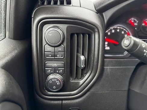 Used 2023 Chevrolet Silverado 1500 Custom image 11