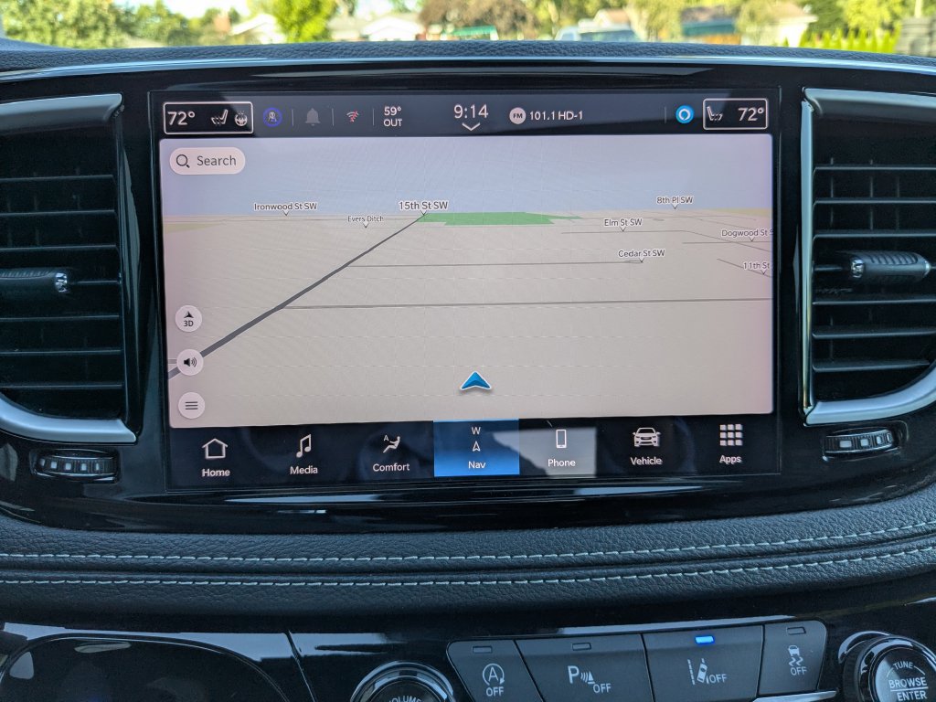 Used 2025 Chrysler Pacifica Limited FWD image 24