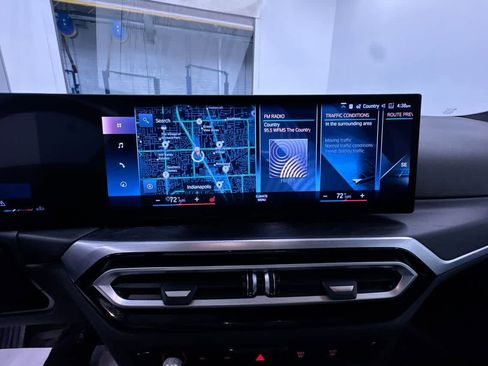 Used 2023 BMW 330i xDrive Sedan w/ Premium Package image 24