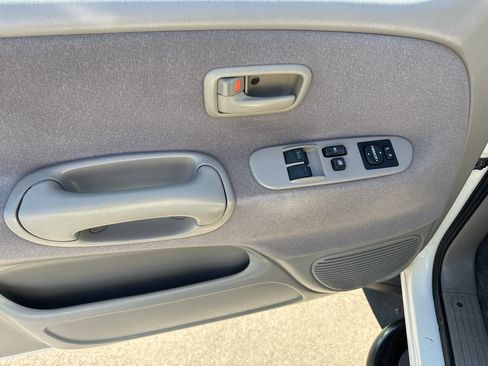 Used 2000 Toyota Tundra SR5 image 21