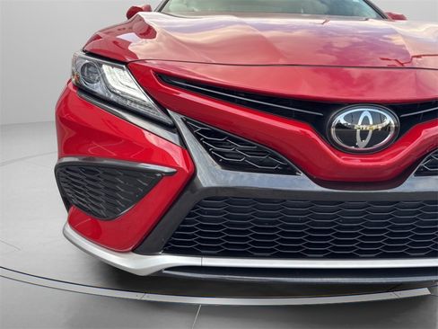 Used 2023 Toyota Camry XSE image 3