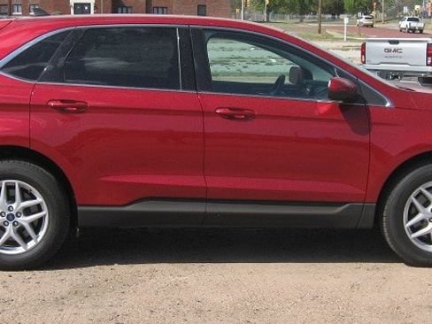 Used 2022 Ford Edge SEL w/ Convenience Package AWD/4WD image 6