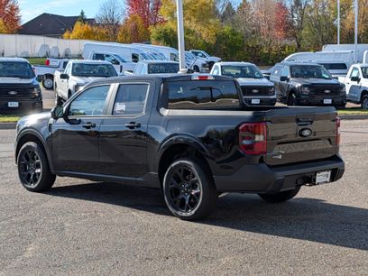 New 2025 Ford Maverick Lariat w/ Black Appearance Package