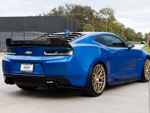 Used 2017 Chevrolet Camaro LT image 16