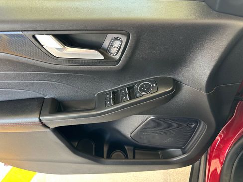 Certified 2024 Ford Escape ST-Line w/ Tech Pack #1 FWD image 15