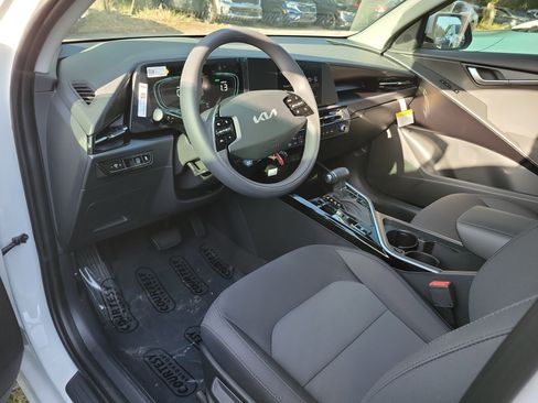 New 2026 Kia Niro LX FWD image 14