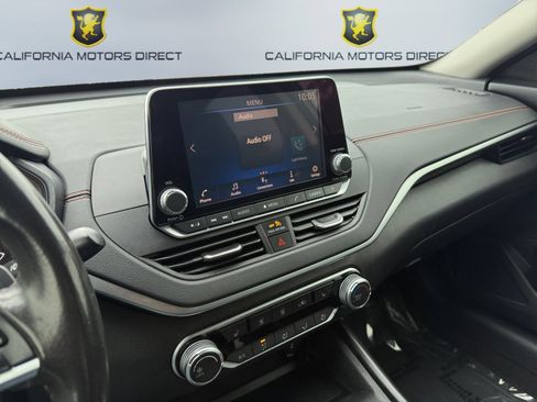 Used 2022 Nissan Altima 2.0 SR image 14