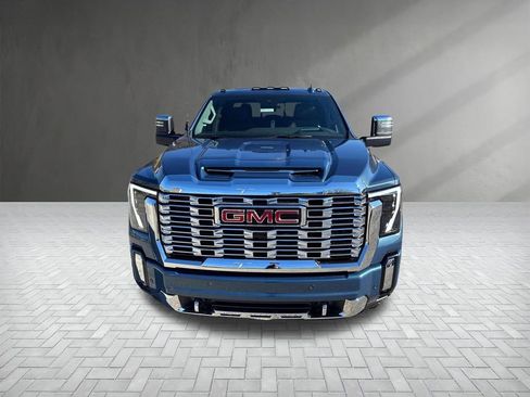 New 2026 GMC Sierra 2500 Denali w/ Denali Reserve Package image 10
