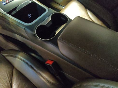 Used 2016 Lincoln MKX Reserve w/ Luxury Package image 26