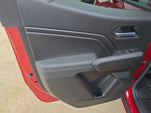 New 2026 Chevrolet Colorado LT RWD image 11