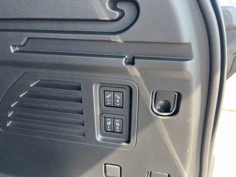 New 2026 Buick Enclave Avenir w/ Super Cruise Package image 9