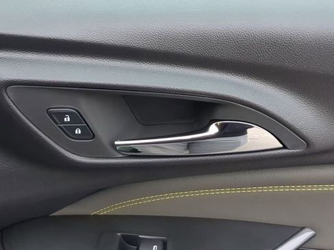 New 2026 Chevrolet Trax ACTIV w/ Sunroof Package image 42