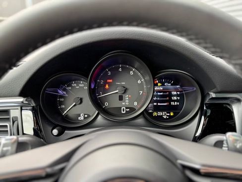 New 2026 Porsche Macan image 22