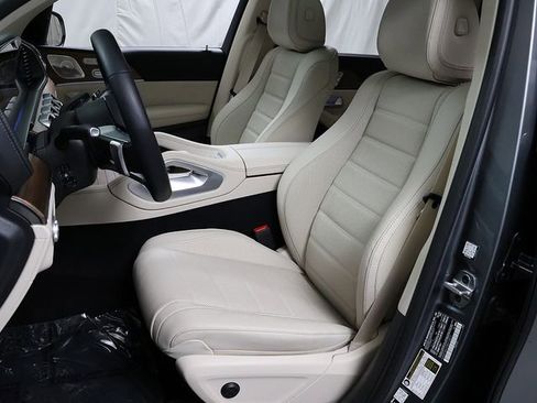 Certified 2026 Mercedes-Benz GLS 450 4MATIC image 10