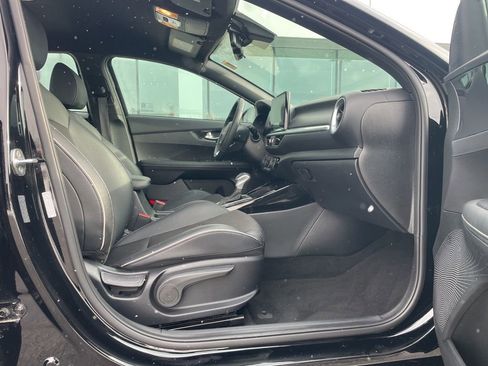 Used 2023 Kia Forte GT-Line w/ GT-Line Technology Package image 17