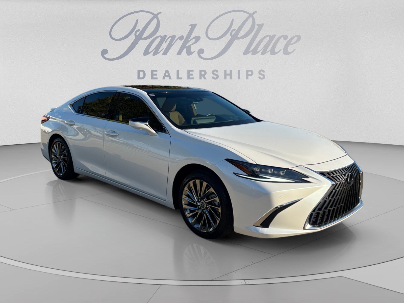 Used 2024 Lexus ES 350 Ultra Luxury w/ Accessory Package (Z2) FWD image 8
