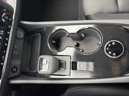 New 2026 Nissan Rogue SV AWD/4WD image 21