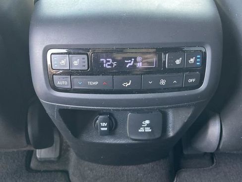 Used 2022 Hyundai Palisade Calligraphy AWD/4WD image 16