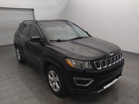 Used 2018 Jeep Compass Latitude w/ Popular Equipment Group FWD image 13