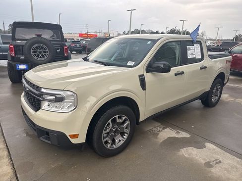 Used 2024 Ford Maverick XLT w/ XLT Luxury Package image 3