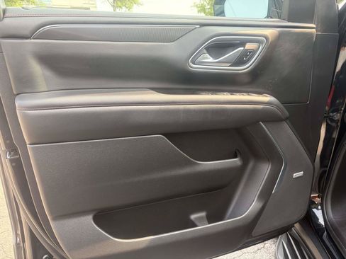Used 2022 Chevrolet Tahoe RST w/ Sport Performance Package AWD/4WD image 5