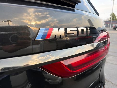 Used 2021 BMW X7 M50i AWD/4WD image 11
