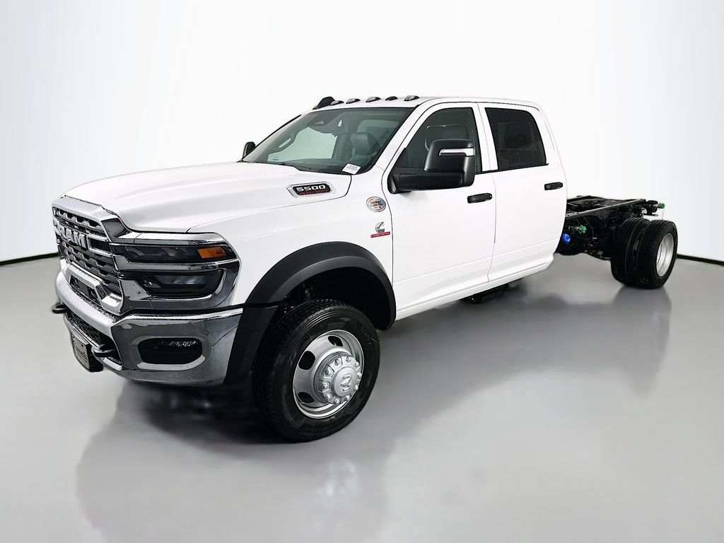 New 2026 RAM 5500 Tradesman AWD/4WD image 4