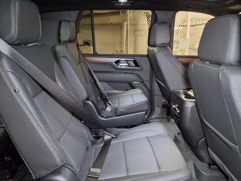 New 2026 GMC Yukon Denali w/ Sun & Power Step Package AWD/4WD image 7