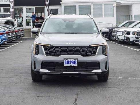 New 2026 Kia Sorento S image 3