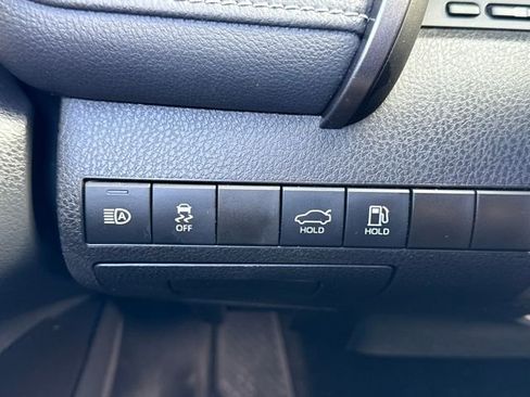 Used 2024 Toyota Camry SE w/ Convenience Package image 29