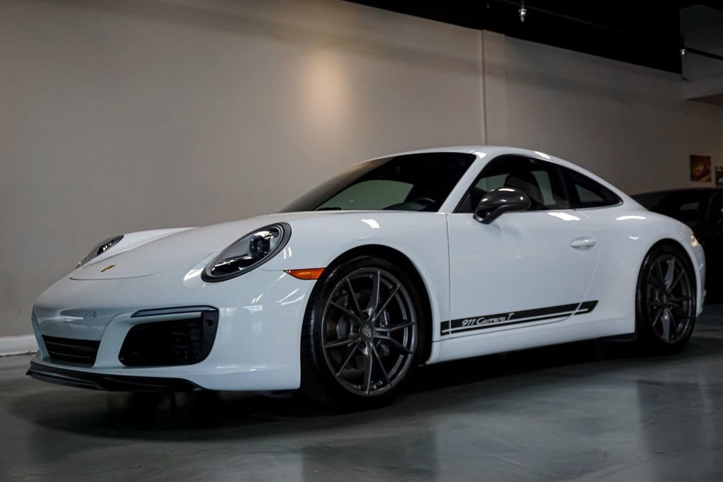 Used 2018 Porsche 911 Carrera image 3