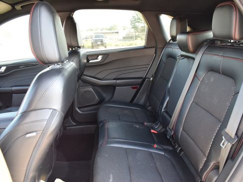 Used 2023 Ford Escape ST-Line w/ Tech Pack #1 AWD/4WD image 8