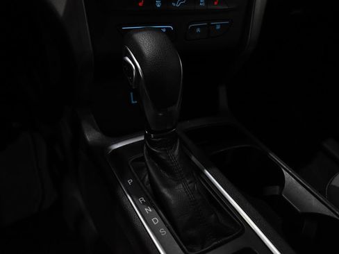Used 2018 Ford Escape SE FWD image 25