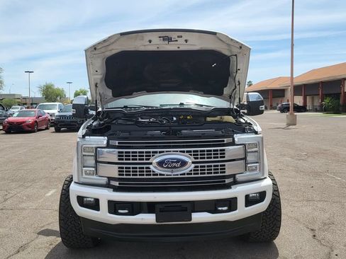 Used 2018 Ford F250 Platinum w/ Platinum Ultimate Package AWD/4WD image 39