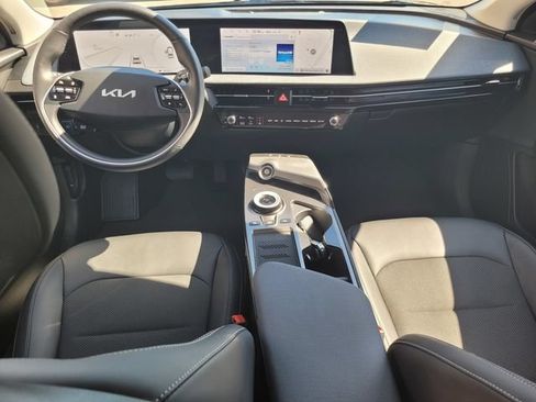 Used 2024 Kia EV6 Light AWD/4WD image 14