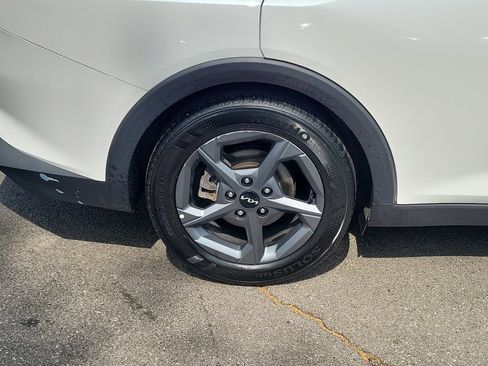 Used 2025 Kia K4 FWD image 6