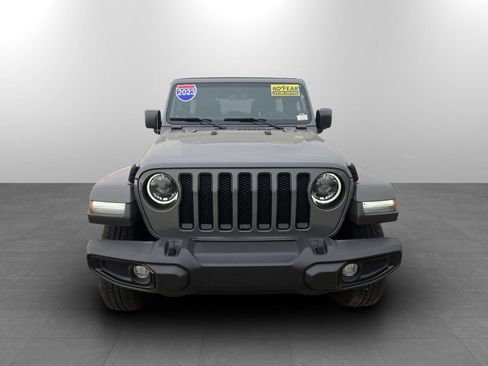 Used 2023 Jeep Wrangler Unlimited Sahara AWD/4WD image 4