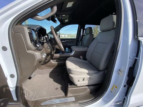 New 2026 GMC Sierra 1500 SLT w/ SLT Premium Package AWD/4WD image 11