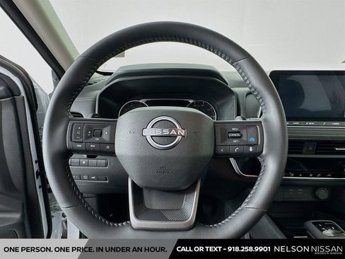 Certified 2026 Nissan Rogue SV FWD image 11